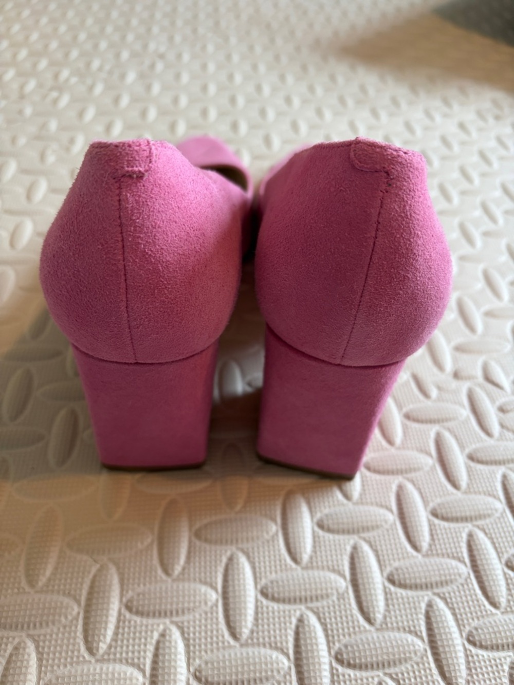 Marc Fisher Women's Pink Suede Pointed-Toe Pumps Size 10 - Picture 3 of 6
